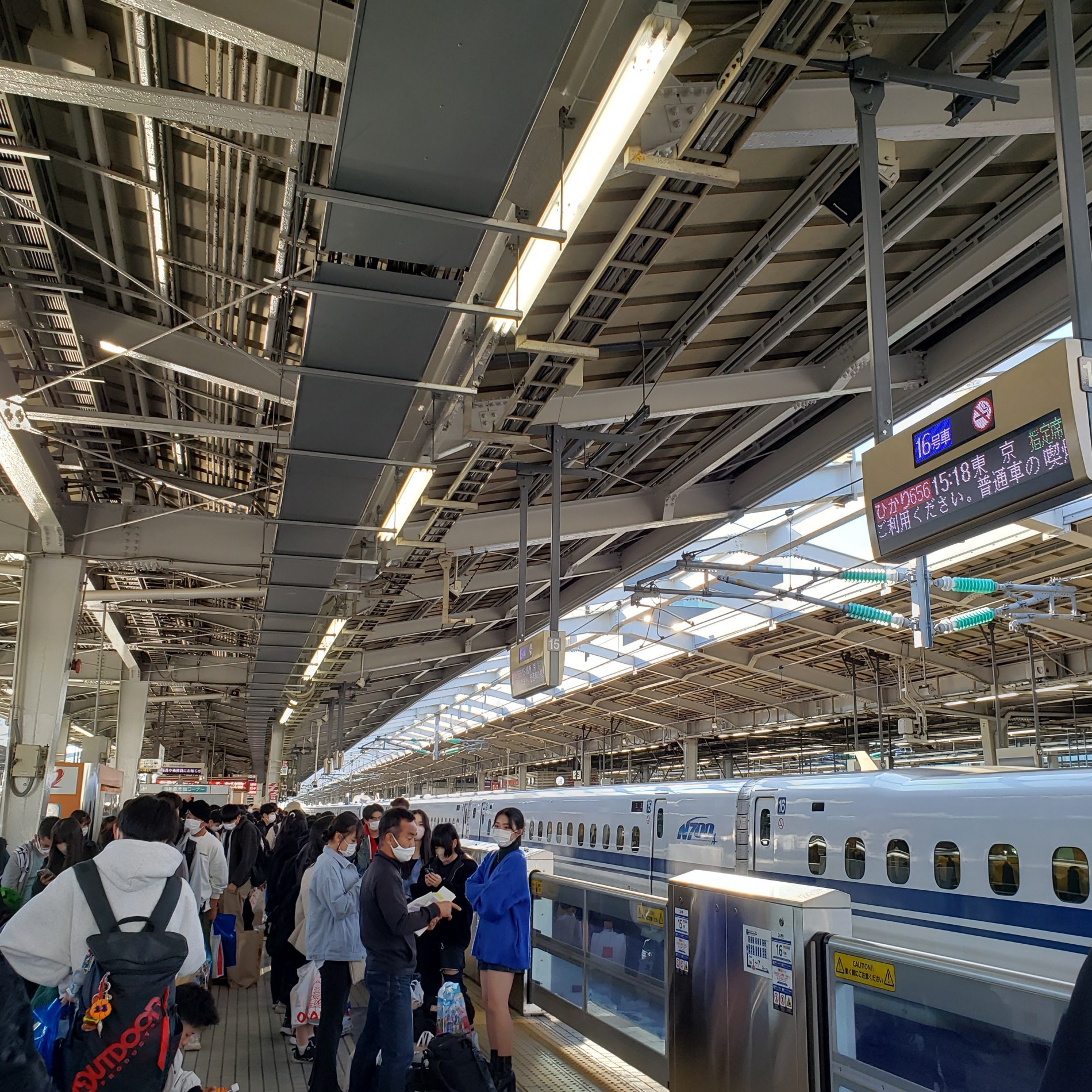 修学旅行(４日目) (3)新大阪駅